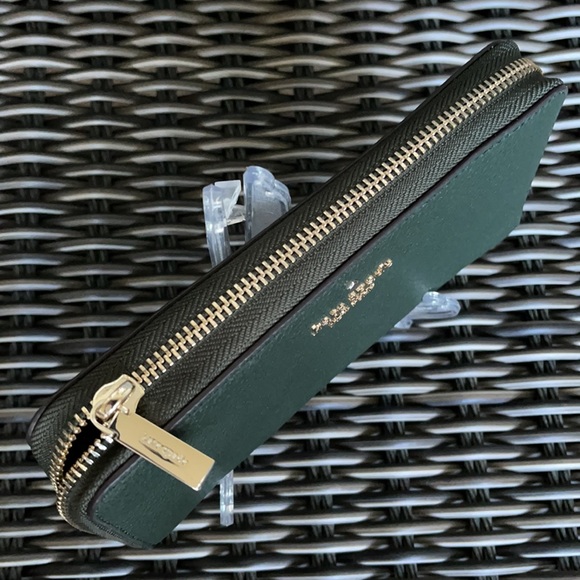 Kate Spade Leila Large Continental Wallet - Picture 5 of 16